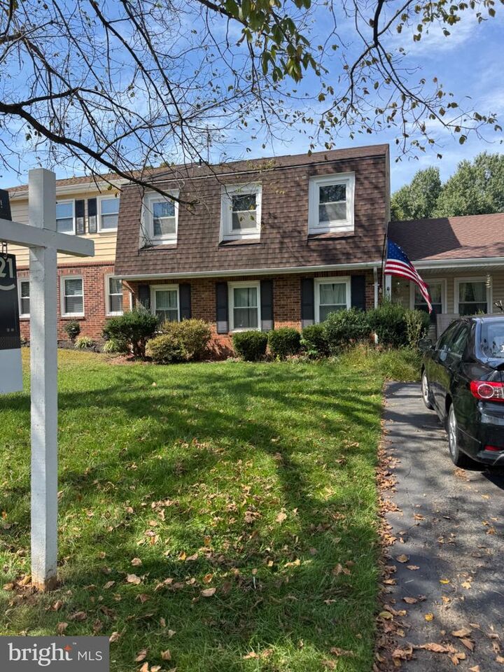 Property Photo:  503 Tavenner Court  VA 20164 