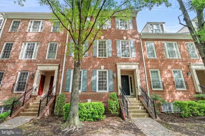 Property Photo: 709 Massey Lane B VA 22314