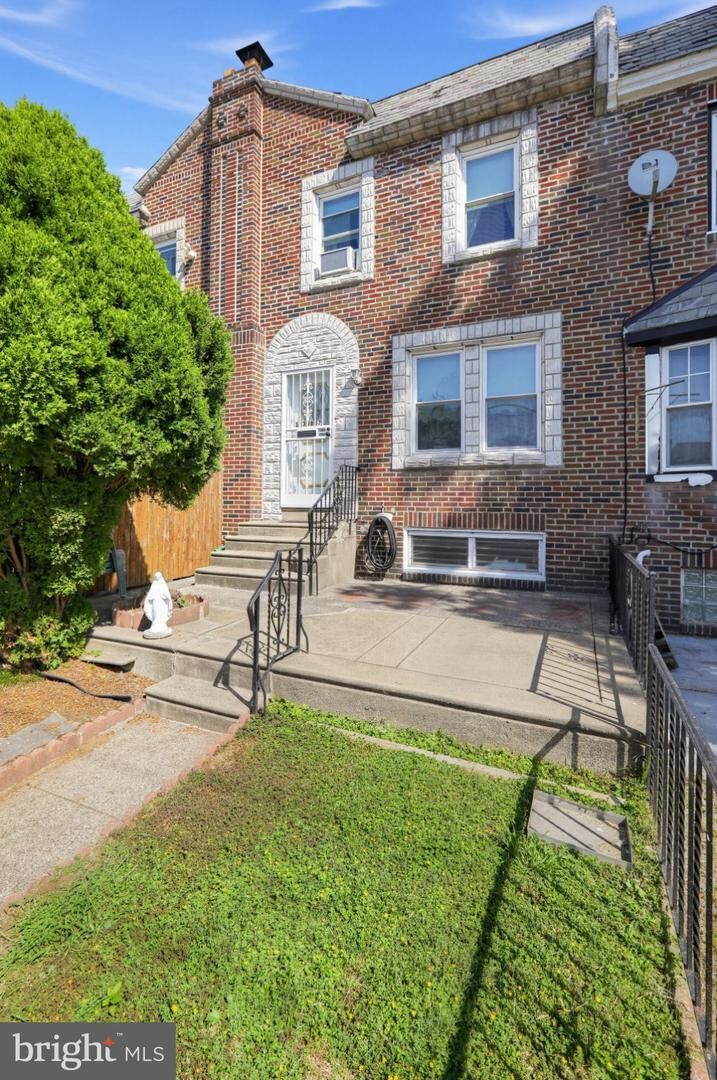 Property Photo:  1307 Magee Avenue  PA 19111 