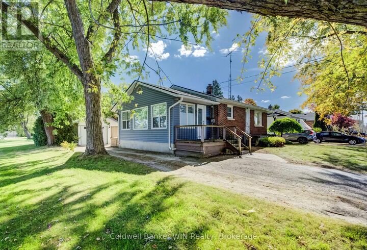 Property Photo: 314 Wellington Street East ON N0G 2L2