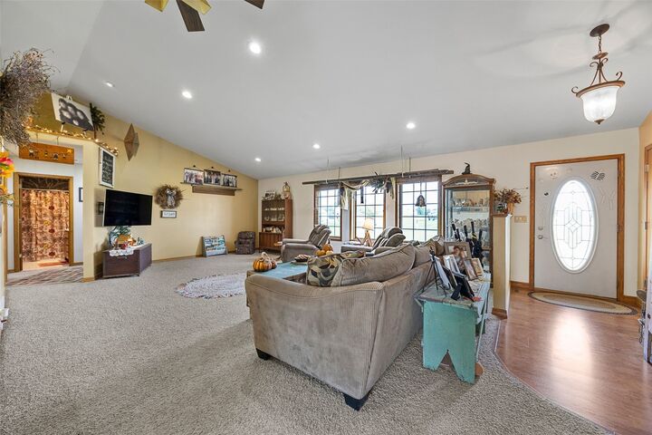 Property Photo:  2976 61st Street Lane  IA 52349 