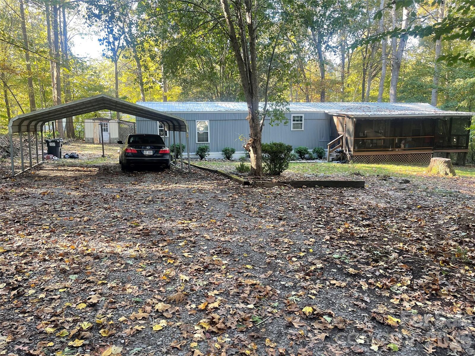 Property Photo: 124 Arbor Drive 116 NC 28677