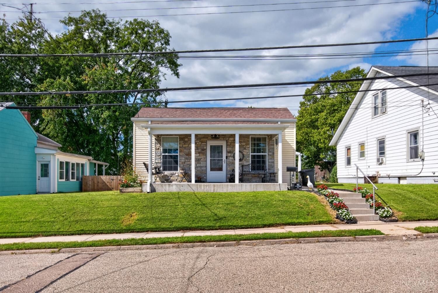 Property Photo:  215 S Sycamore Street  OH 45030 
