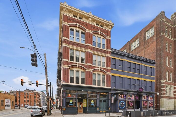 Property Photo:  1126 Walnut Street  OH 45202 