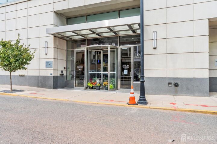Property Photo:  1 Spring Street 2501  NJ 08901 