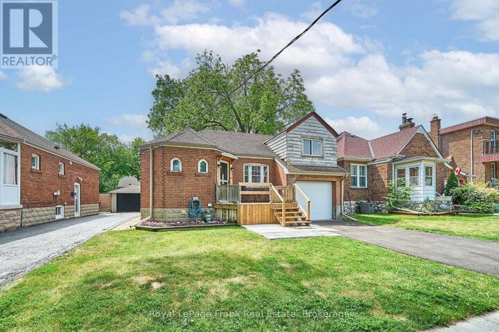 Property Photo:  203 William Street  ON M9N 2H2 
