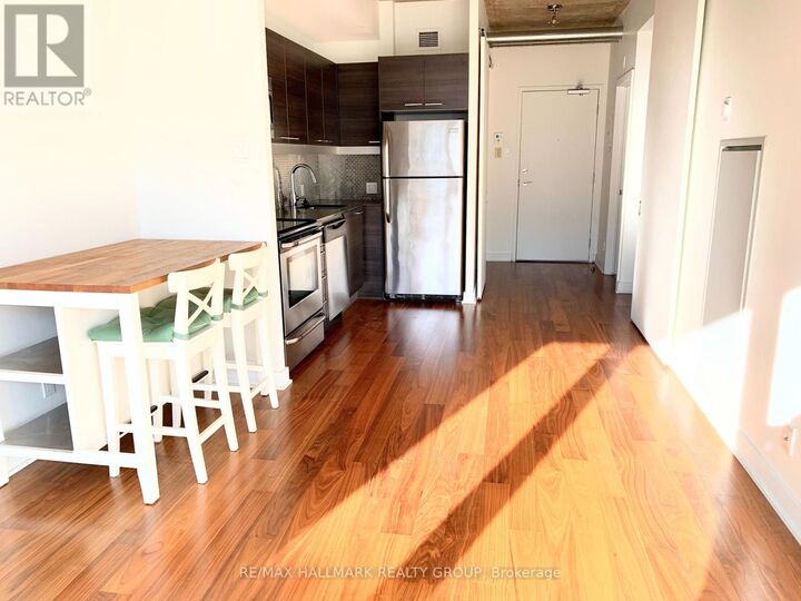 Property Photo:  354 Gladstone Avenue 704  ON K2P 0R4 