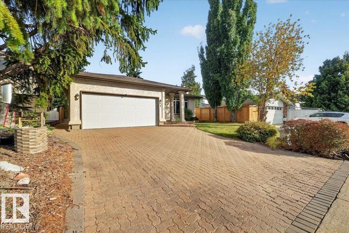 Property Photo:  8 Wahstao Cr NW NW  AB T5T 2W8 