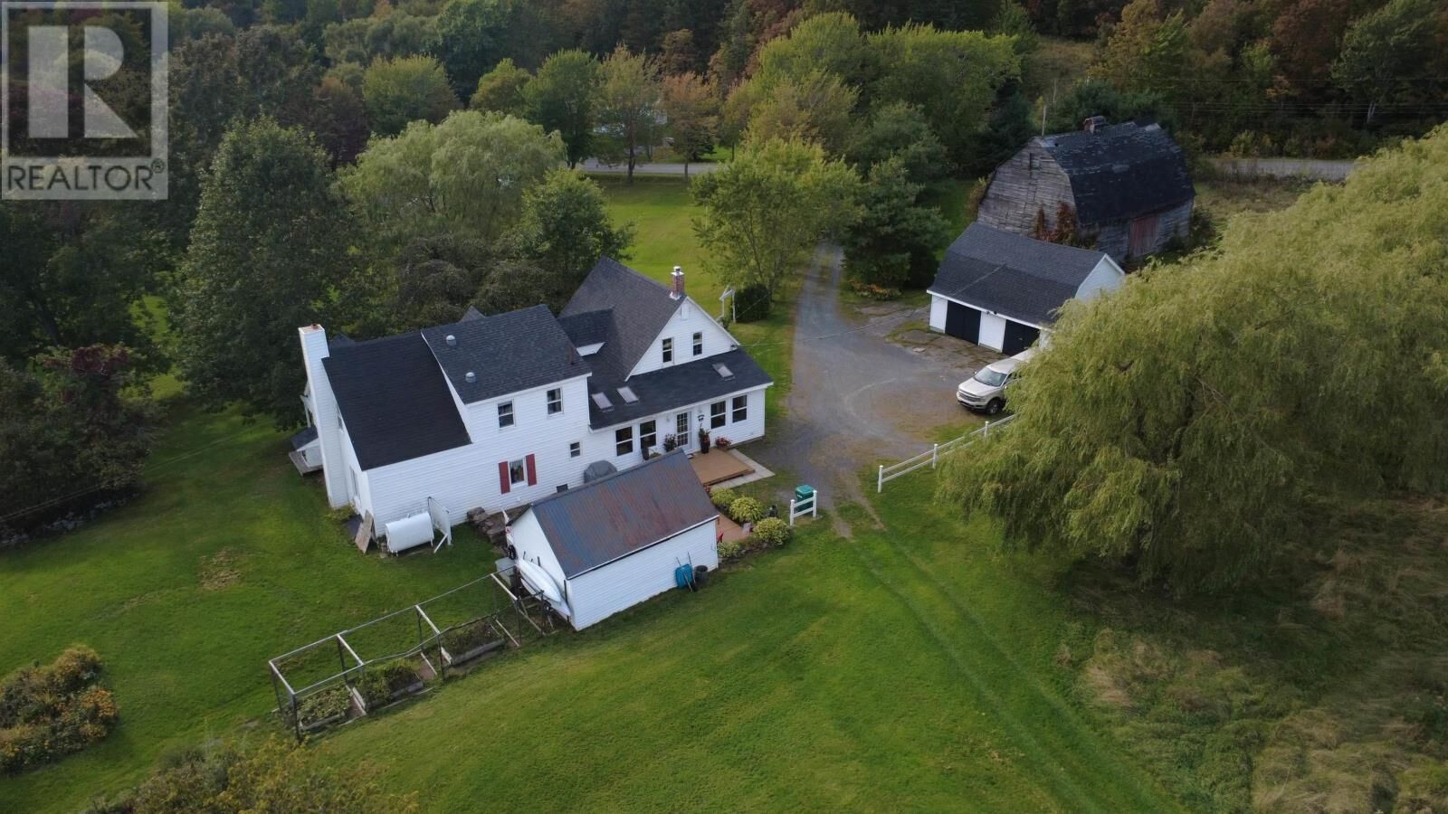 Property Photo:  28 Woodburn Road  NS B2H 5C4 
