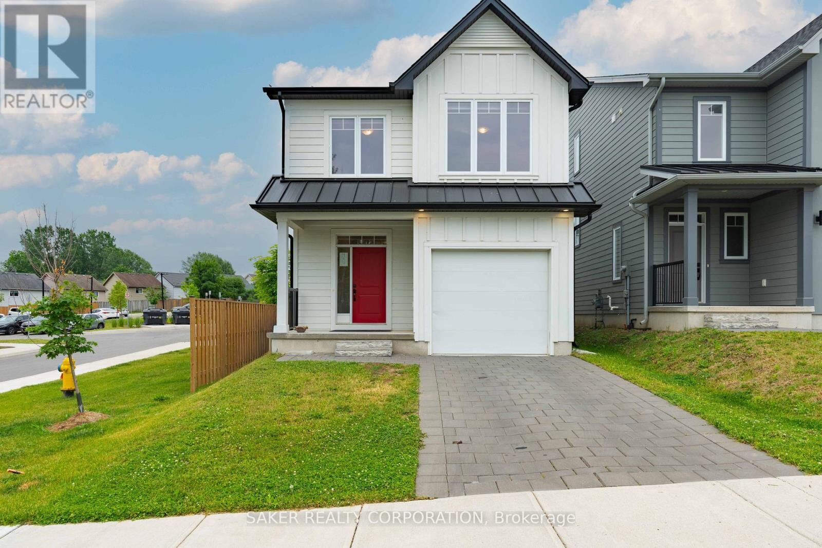 Property Photo:  939 Deveron Crescent  ON N5X 3X4 