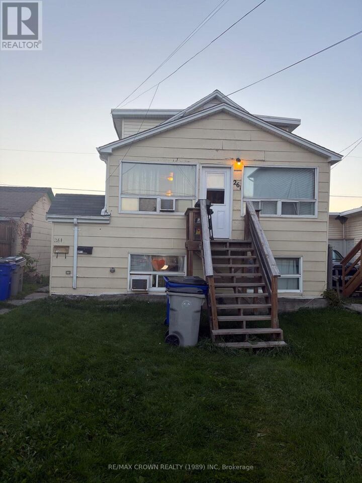 Property Photo:  261 North Elm Street North  ON P4N 6B1 