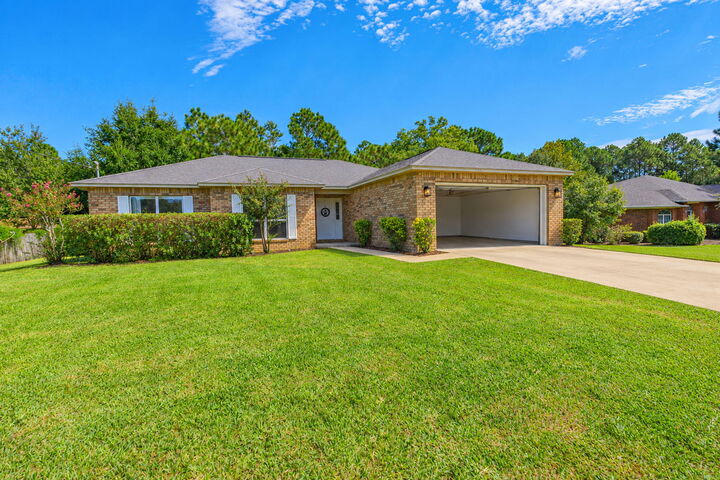 Property Photo: 2056 Aurora Drive FL 32566