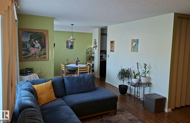 Property Photo: 10838 108 Street NW 109 AB T5H 3A6