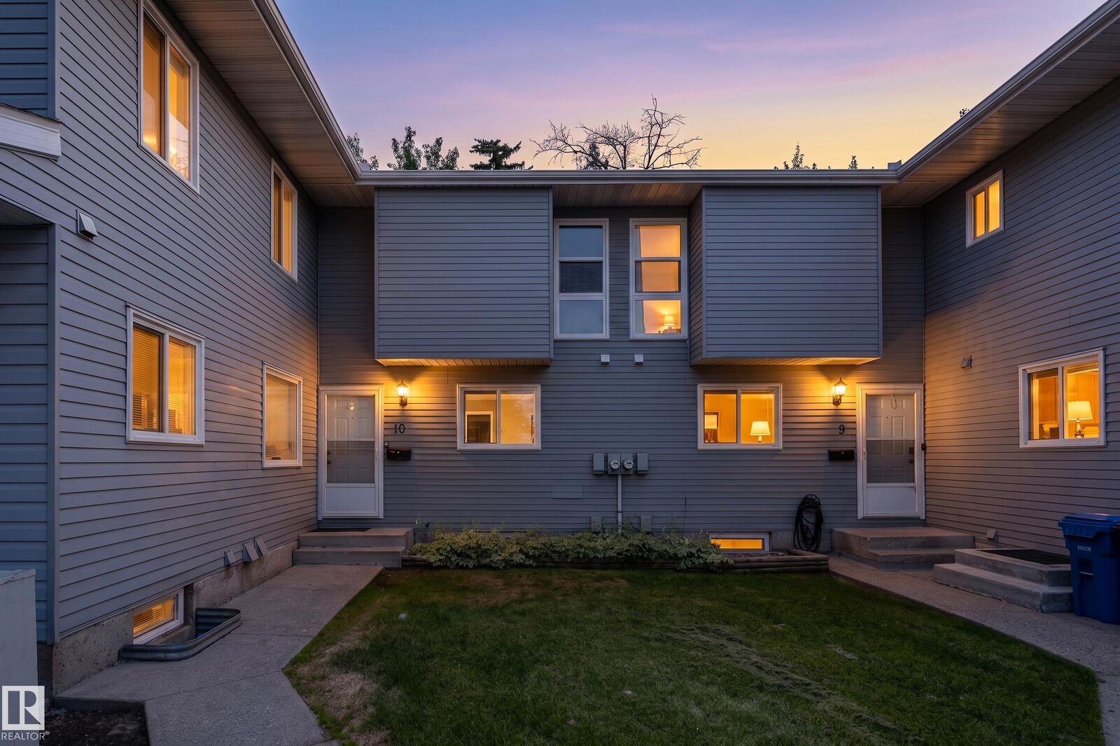 Property Photo:  1415 62 Street NW 10  AB T6L 4K1 