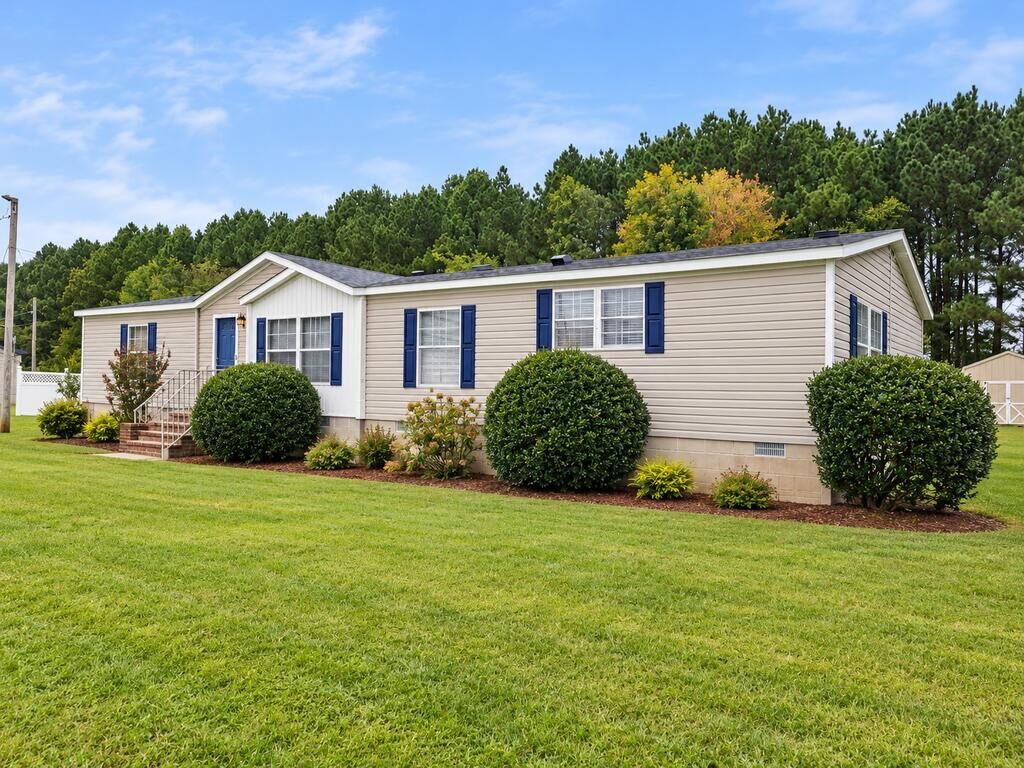 Property Photo: 27505 Nelsonia Rd VA 23308