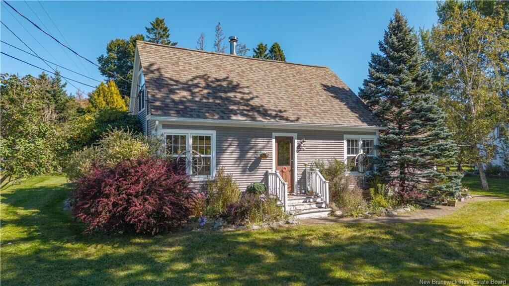 Property Photo: 298 Prince Of Wales Street NB E5B 1R7