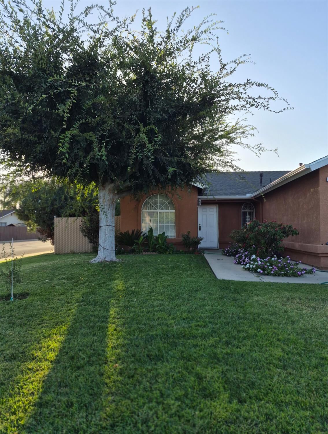 Property Photo:  1309 N Fisher Avenue  CA 93654 