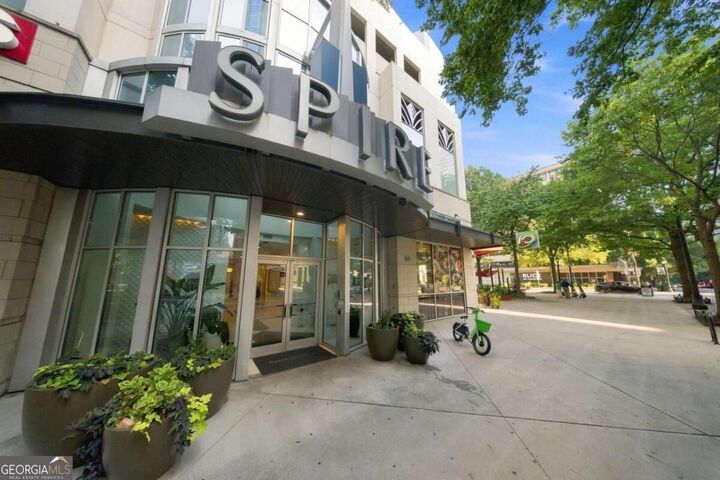 Property Photo:  860 Peachtree Street NE 2101  GA 30308 