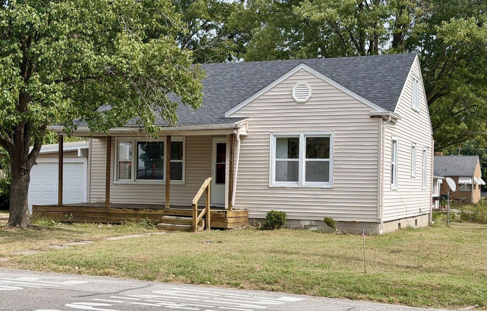 Property Photo: 1320 S Morris Street MO 65265