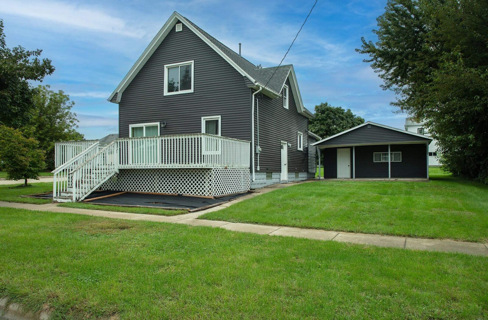 Property Photo:  408 2nd Avenue  IA 50676 