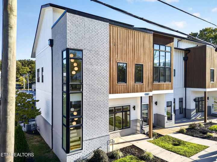 Property Photo:  900 Phillips Ave 103  TN 37920 
