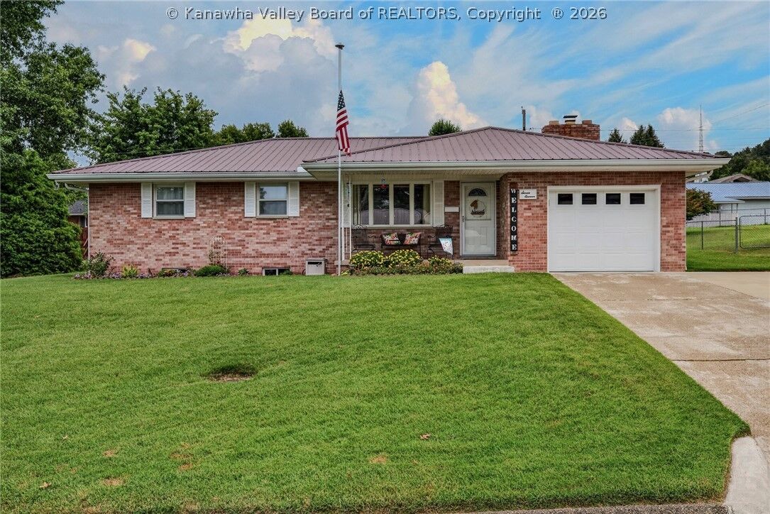 Property Photo:  711 Fleming Avenue  WV 26164 