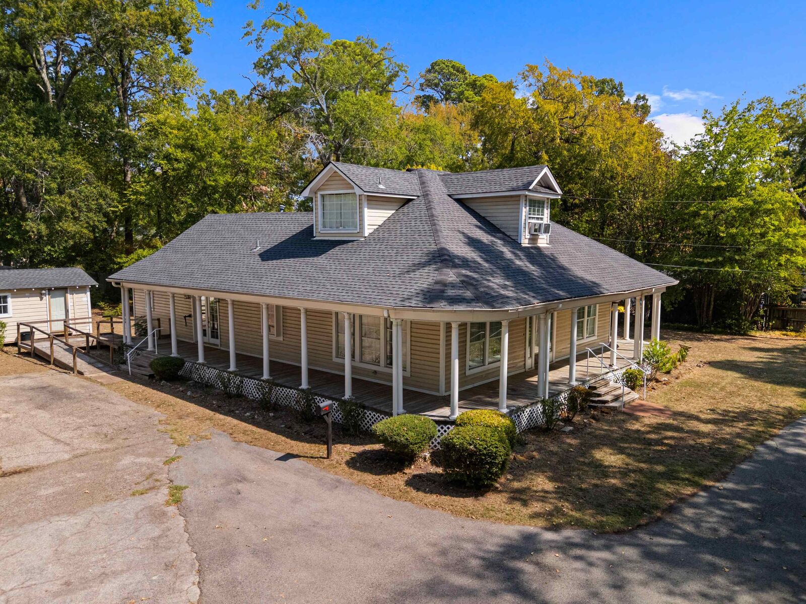 Property Photo: 1213 Houston St. TX 75662