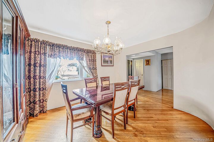 Property Photo:  29 Sunshine Lane  NY 11701 