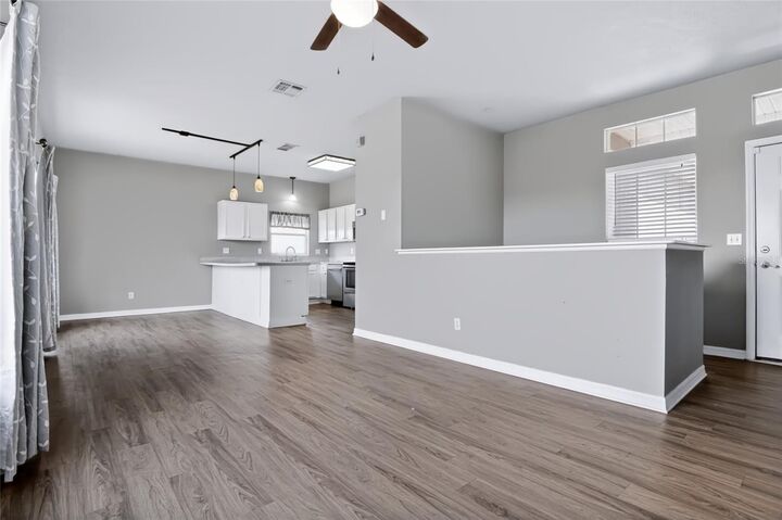 Property Photo:  1512 Presidio Drive  FL 34711 