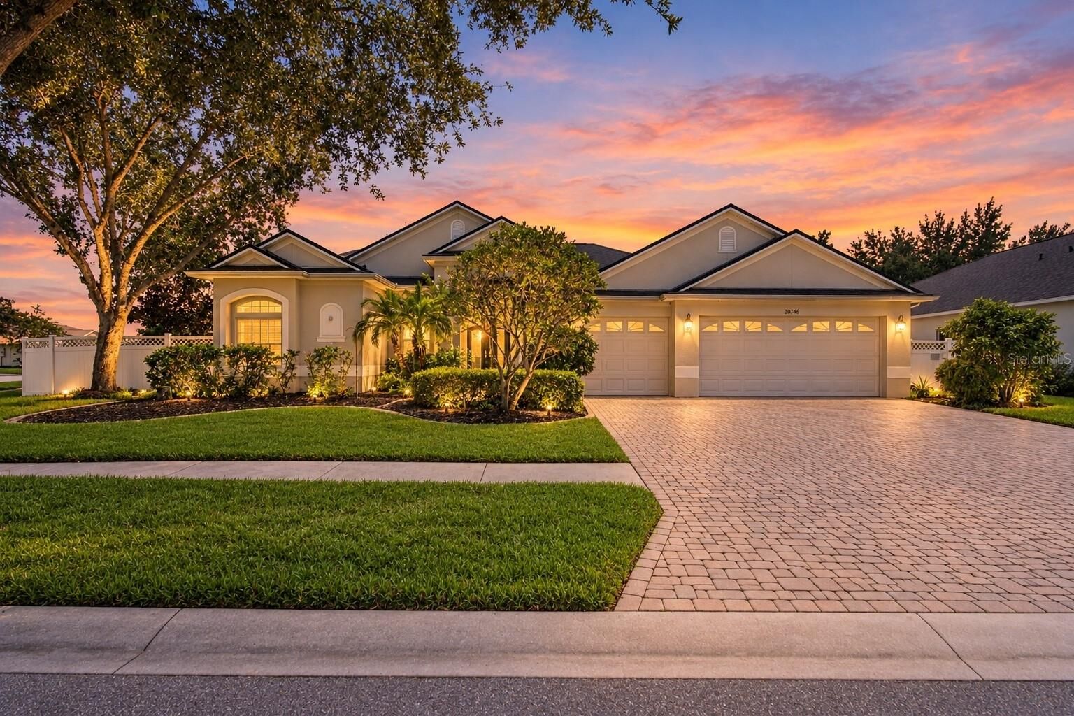 Property Photo:  20746 Auburn Leaf Trail  FL 34638 