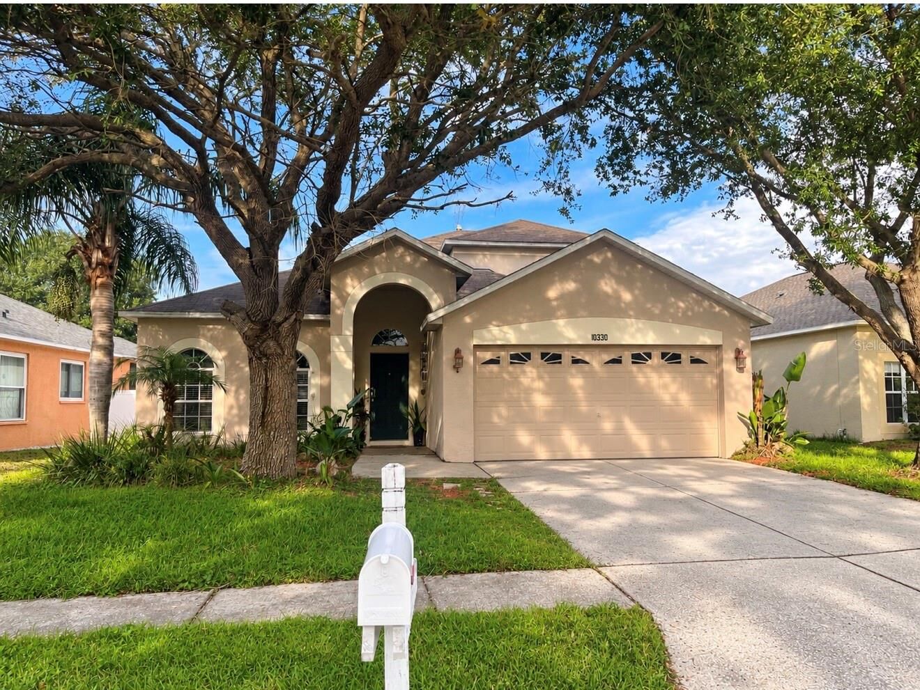 Property Photo:  10330 Goldenbrook Way  FL 33647 