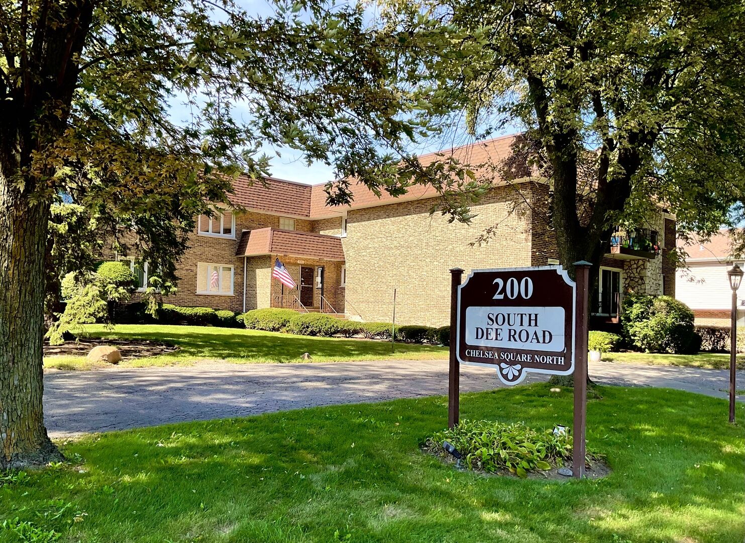 Property Photo: 200 S Dee Road 1A IL 60068