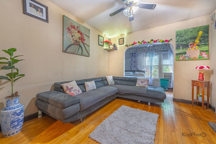 Property Photo: 2135 N Latrobe Avenue IL 60639