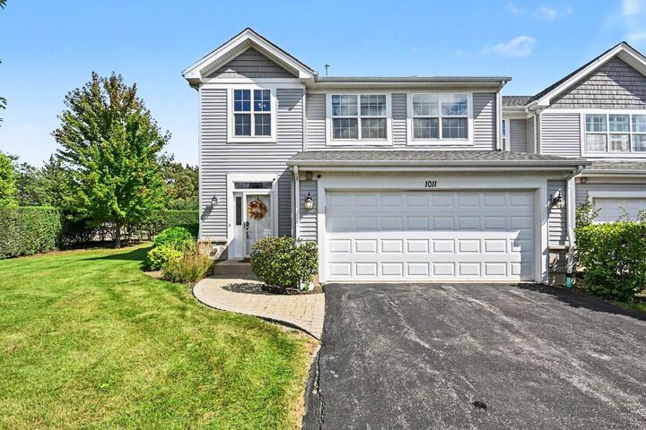Property Photo:  1011 Green Meadow Avenue  IL 60061 