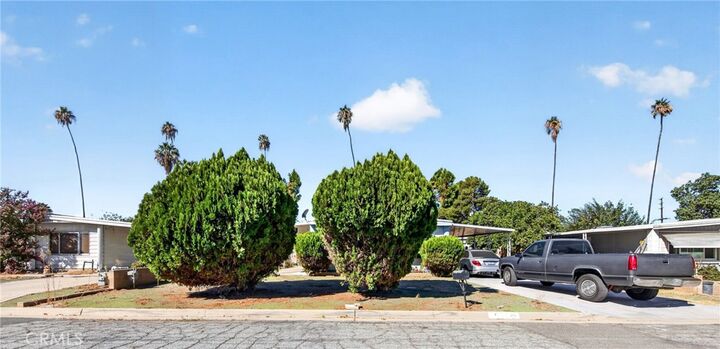Property Photo: 651 Taschner Dr CA 92543