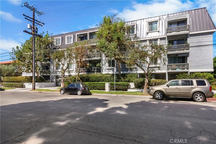 Property Photo:  8635 Falmouth Avenue 203  CA 90293 