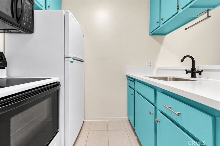 Property Photo: 525 S Ardmore 253 CA 90020