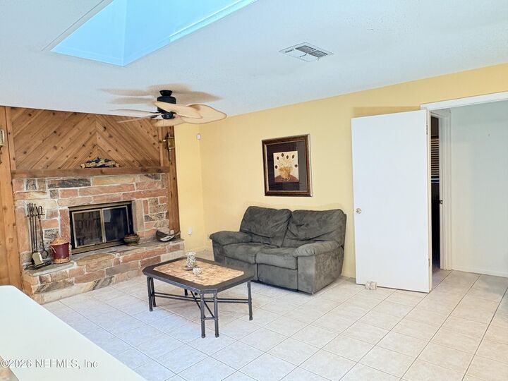 Property Photo:  12 Westgable Place  FL 32164 