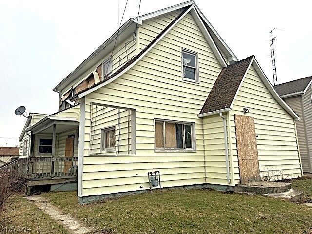 Property Photo: 406 Ewing Avenue OH 45801