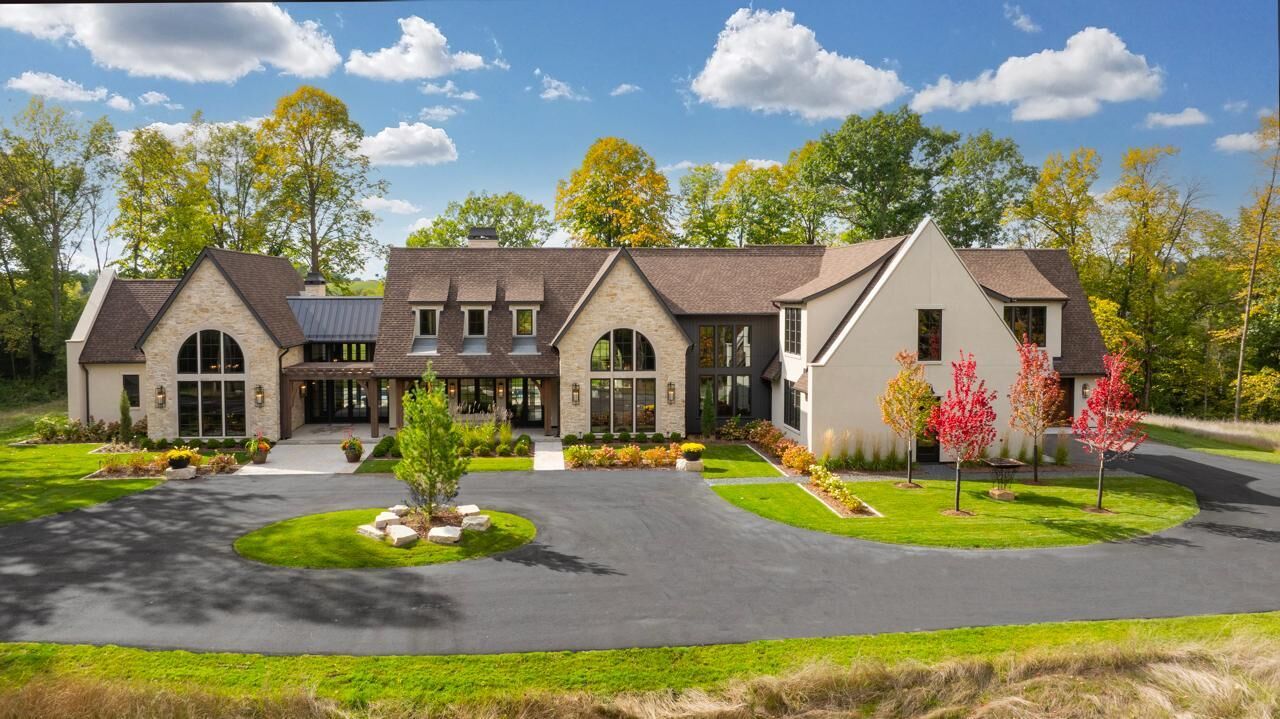 Property Photo:  2295 Tamarack Drive  MN 55356 