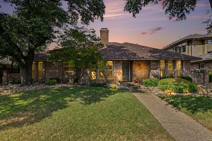 Property Photo: 6503 Barfield Drive TX 75252