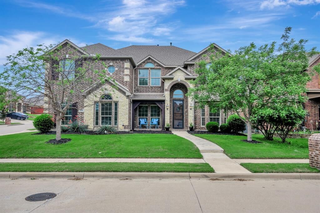 Property Photo:  6001 Lacebark Elm Drive  TX 76123 