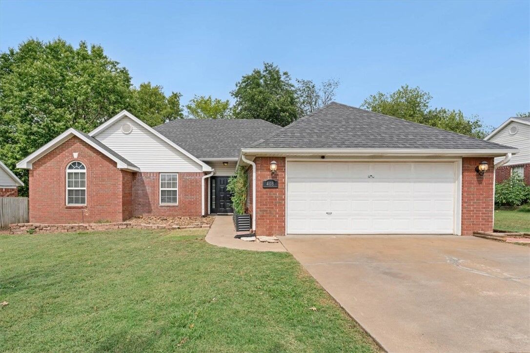 Property Photo: 408 Northcrest Avenue AR 72745