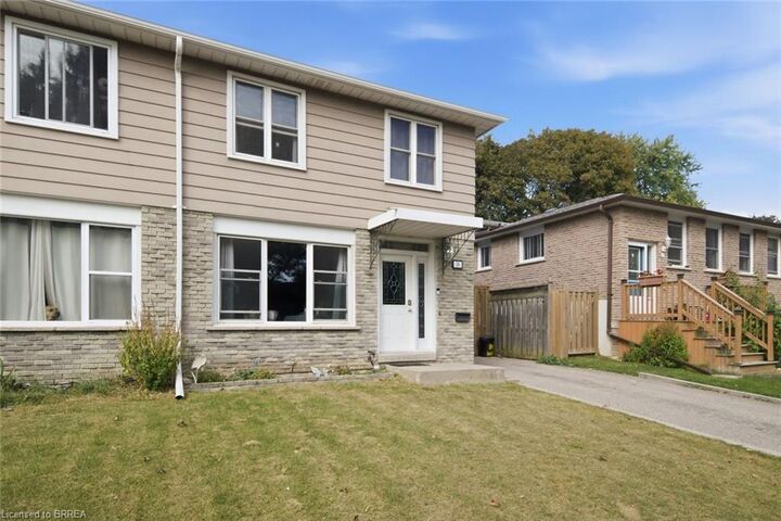 Property Photo:  39 Magnolia Drive  ON N3L 3M9 