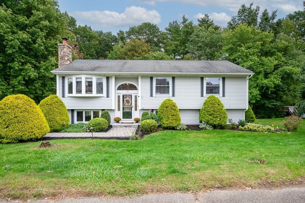 Property Photo:  17 Vinal St  MA 01749 
