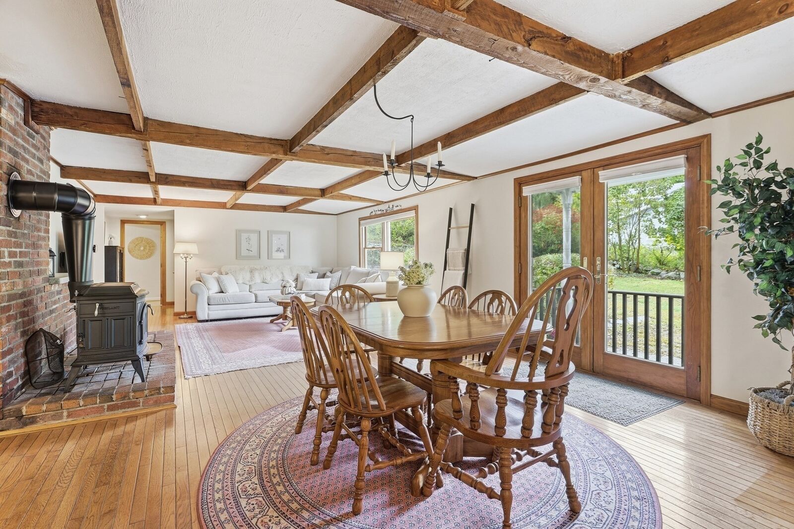 Property Photo:  5 Lowell Rd  MA 01886 