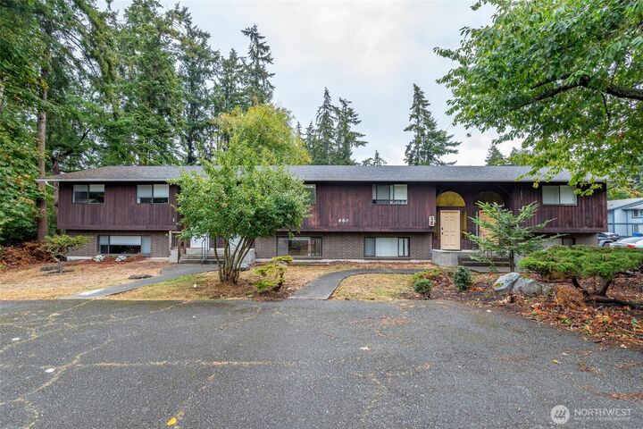 Property Photo:  660 SW  Harrier Circle 2  WA 98277 
