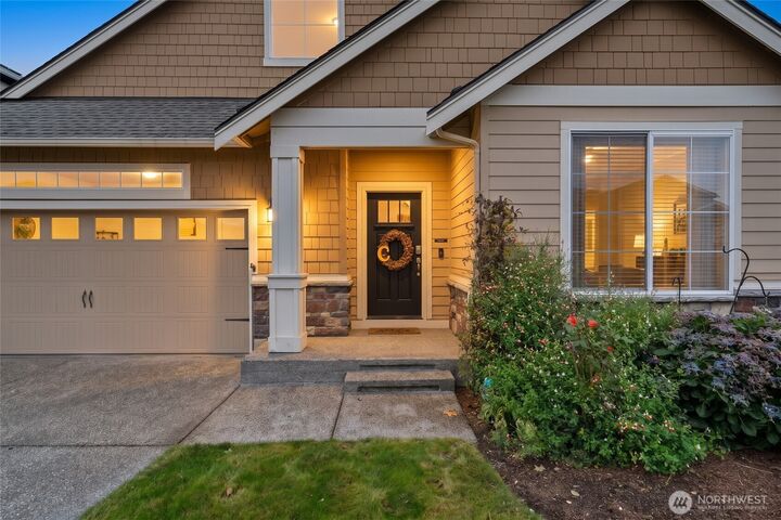 Property Photo:  13910  183rd Avenue Ct E  WA 98391 