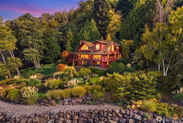 Property Photo:  4751 &4733 W Ruffner Street  WA 98199 