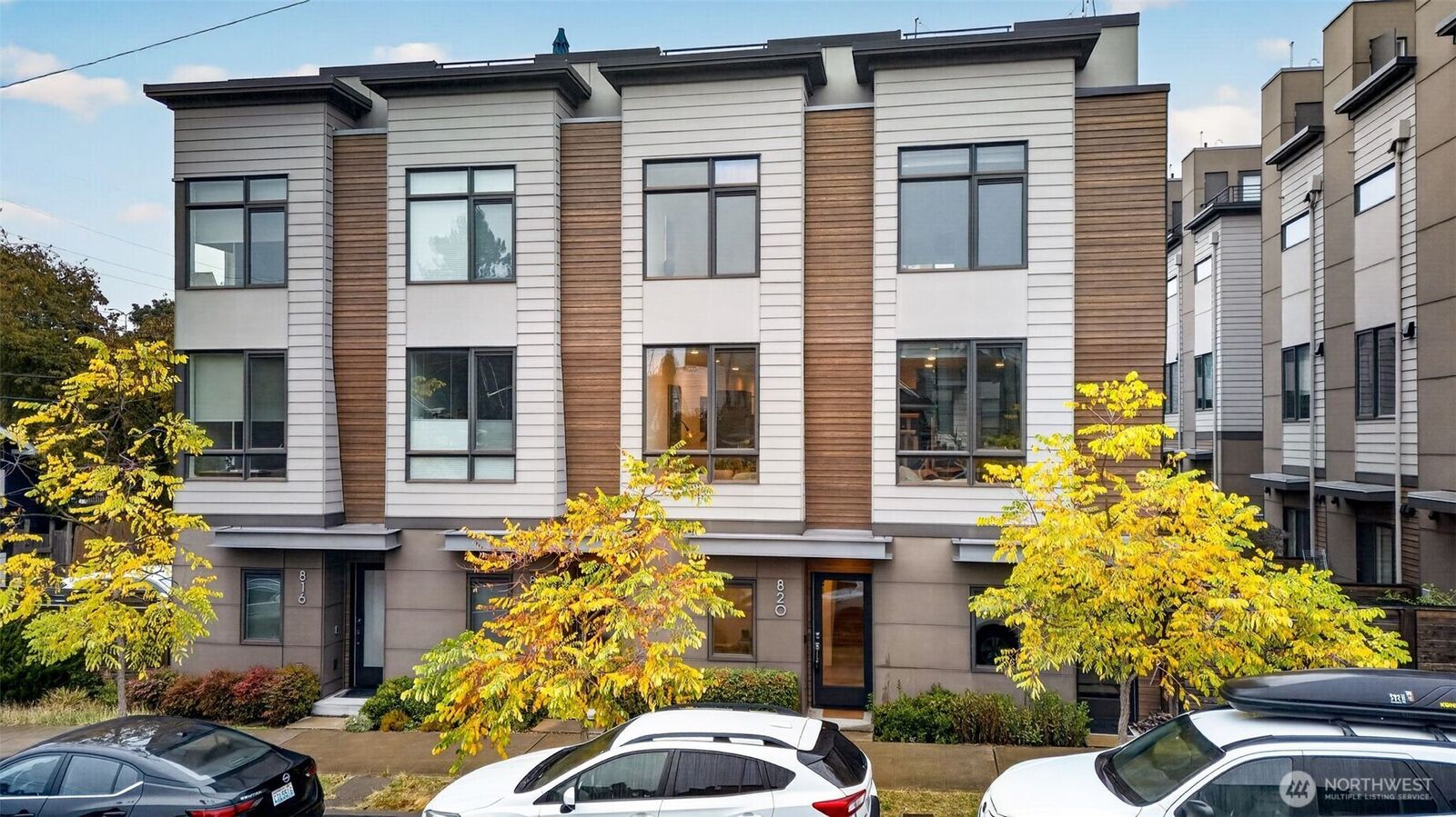 Property Photo:  820 NE 63rd Street  WA 98115 